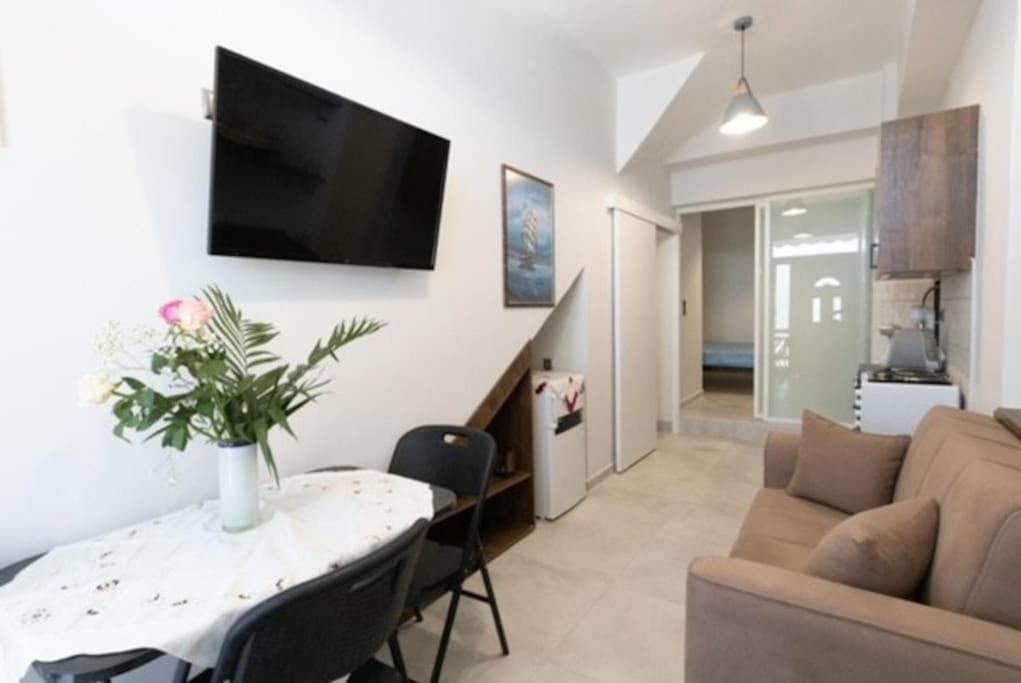 Aigli Guest House Gythio Buitenkant foto